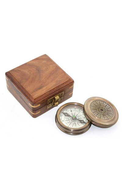 TTT Compass with Wooden Box Model 1