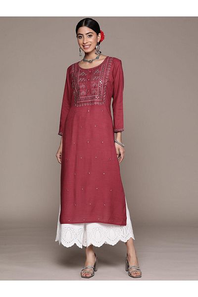Ishin By Styli كورتا مطرزة بأكمام 3/4 وخط A