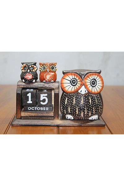 Mu Art Wooden Owl Calendar