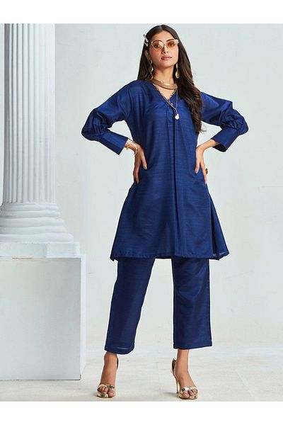 Ishin By Styli طقم بلوزة عرقية بأكمام منفوخة وقصة A مع بنطلون