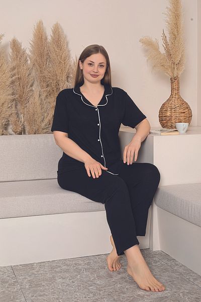 Sude HOMEWEAR Women's Large Size Black and White Mid-Tube Front Buttoned Pajama Set