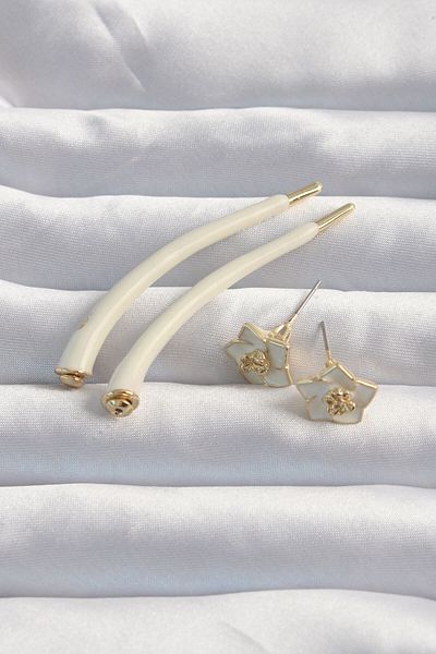Skygo Cream Colored Brass Botega Earrings - TJ-BKP9169