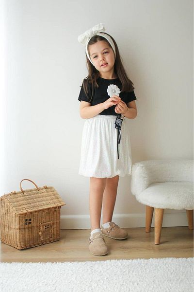 Lolliboomkids Girl's Cotton Daisy Applique Detailed T-Shirt Balloon Skirt Bottom Set 2 Pieces