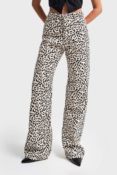its basic Γυναικείο τζιν παντελόνι με ίσια εφαρμογή Leopard Print - στη μέση