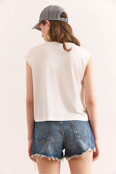 Olalook Women's Ecru Sleeveless Crop Flowy Top Blouse Blz-19002931