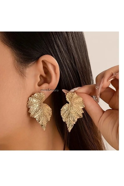 mos&more Gold Vintage Esintili Yelpaze Şeklinde Yaprak Kadın Küpe