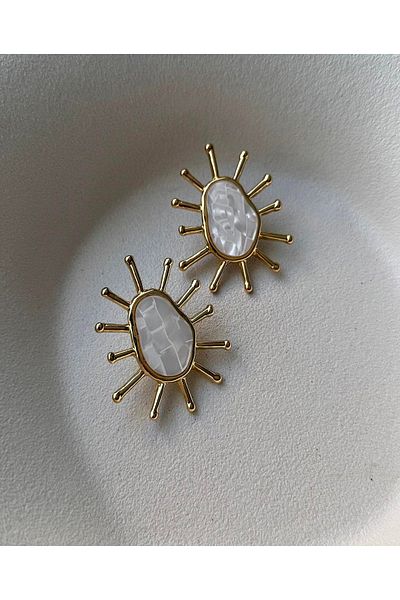 mos&more Sun Shaped White Pearlescent Stylish Women's Earrings
