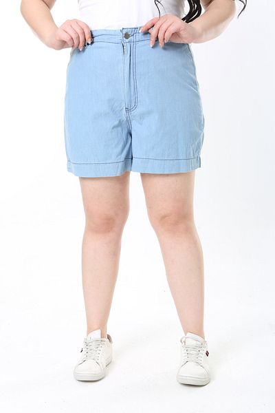 Şans Women Plus Size Blue Thin Denim Fabric Pocketless Denim Shorts 65N38917