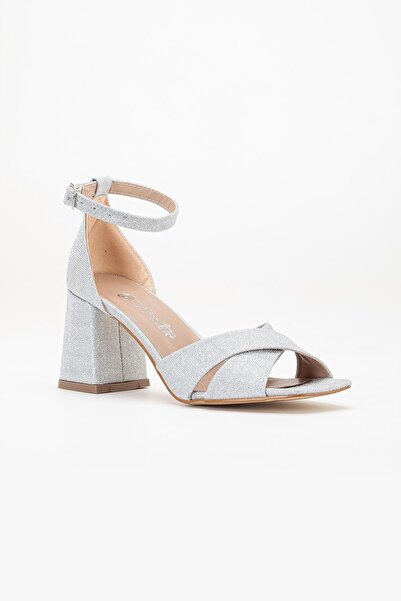 Dilimler Ayakkabı Large Size Women's Heeled Sandals with Cross Silver Band Baretli
