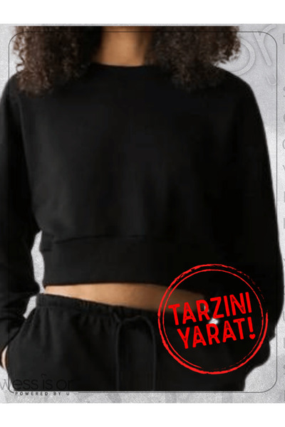 less is or سويت شيرت أسود قصير بأكمام طويلة