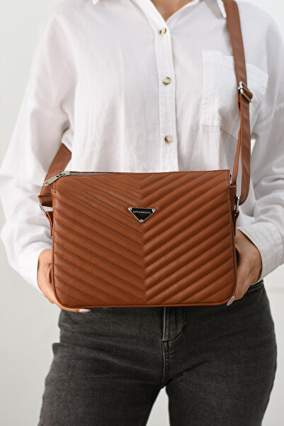 Sanmorris SARGINLAR Kadın Suni Deri Kapitone Desenli Ayarlanabilir Çapraz Ask...