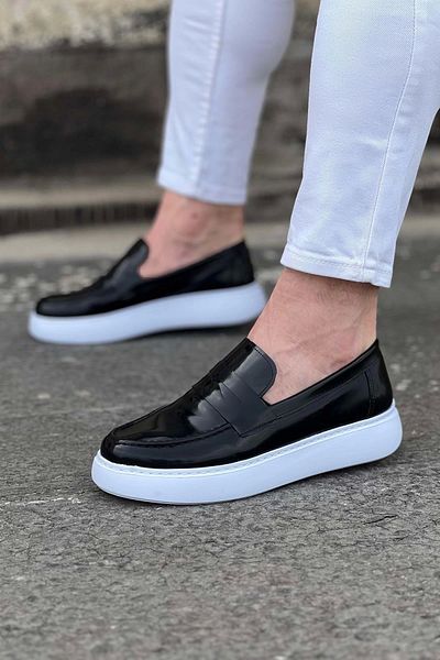 Beruflic Black Patent Leather Men's Casual Shoes
