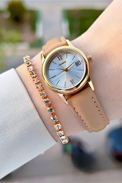 Casio Küçük Kasa Deri Kordon Kol Saati