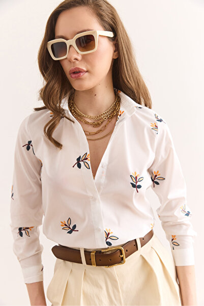 Olalook Women's Ecru Floral Embroidered Crepe Shirt Gml-19001325