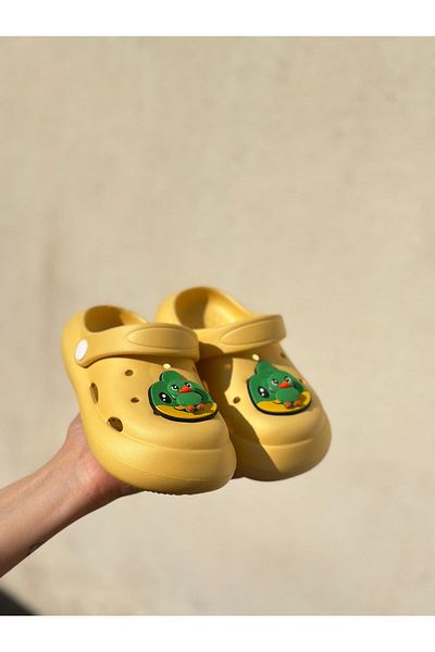 Bold Boutique Children's Slippers with Movable Figures, Non-Slip Sole, Sea Beach Pool Slippers