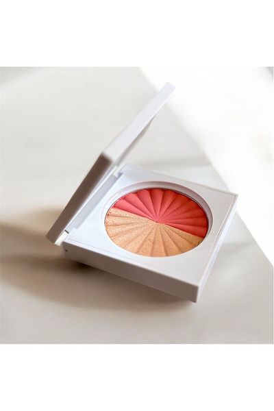 OFRA Highlighter and blusher