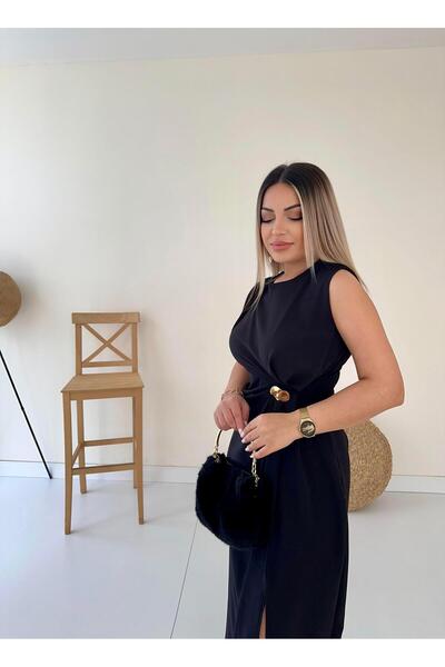 Broş Detaylı Yırtmaçlı Midi Şık Elbise Siyah