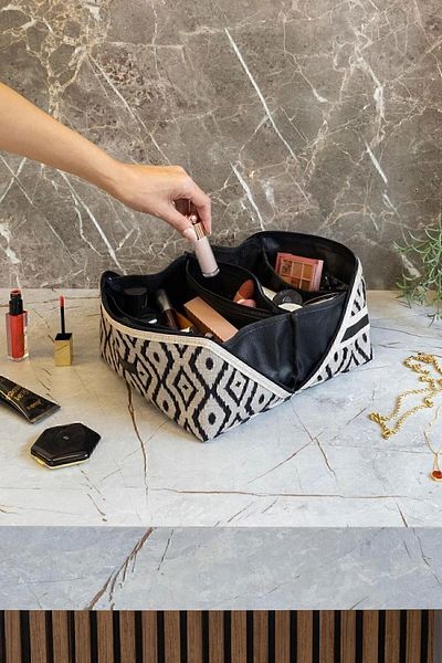 Helen's Home Makeup Bag Organizer Travel Type Bag Organizer