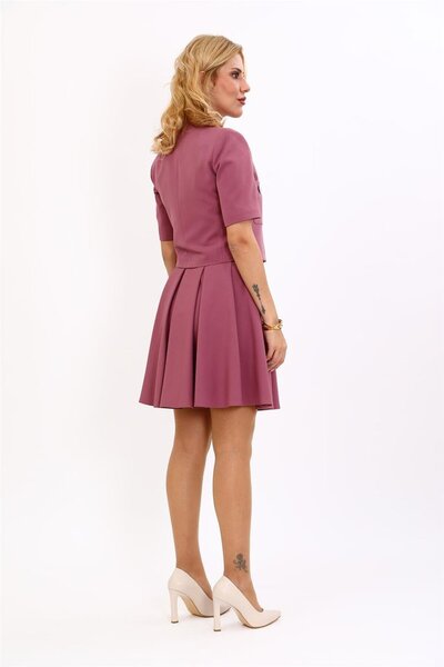 ÖNDER ÖZSOY V Yaka Kısa Ceket & Kısa Kloş Etek-Rose