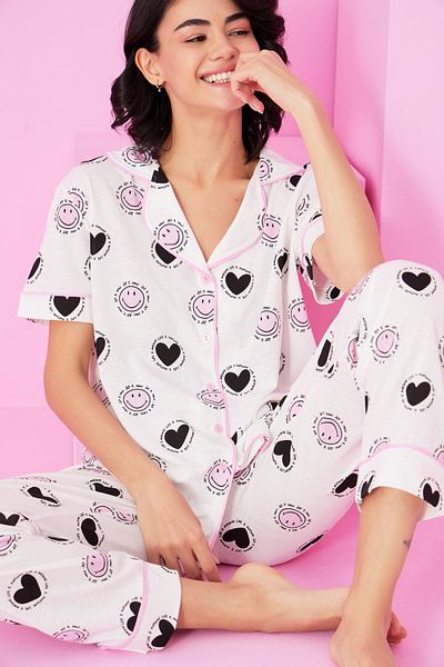 Siyah İnci White Smiley Face Pattern Patterned Short Sleeve Buttoned Pajama Suit7854