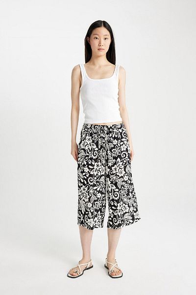 DeFacto High Waist Patterned Viscose Capri I6823Az24Sm