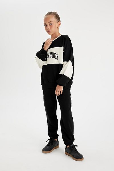 DeFacto Girl's Black Jogger Sweatpants - Printed, Elastic Waist and Pocket D0732A824Au