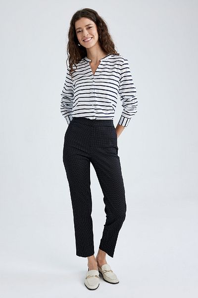 DeFacto Sigaret Satin Fabric Pantalon - Basic Plain Normální pas Pružný pas Rovné nohavice J8741az23sm