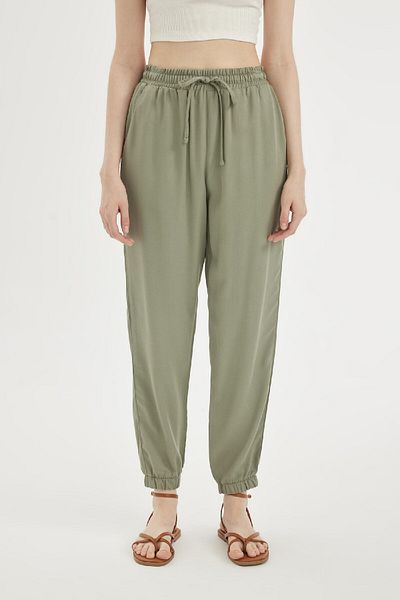 DeFacto Viskose-Jogginghose – Basic-Hose mit normaler Taille, knöchellang, Tasche X0140az24sm