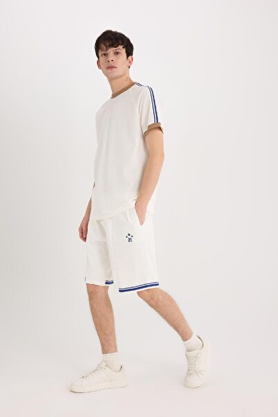 DeFacto Bedruckte Shorts mit geradem Bein und normaler Passform B8794ax25sm