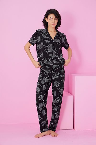 Siyah İnci Black and White Tiger Leopard Printed Shirt Collar Buttoned Knitted Pajamas Suit