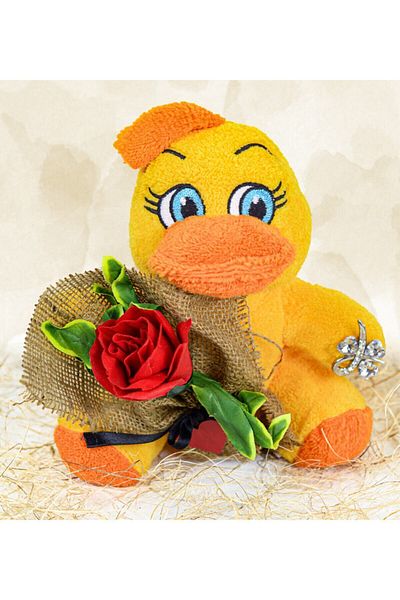 Özgüner Oyuncak 25 cm Cute Chick Holding a Rose in Her Hand