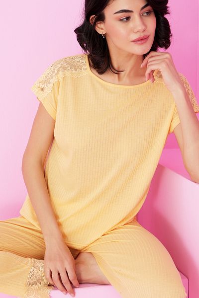 Siyah İnci Yellow Soft Touch Thin Seasonal Lace Detailed Knitted Pajama Suit7864
