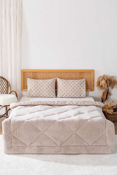 Riva Beige Geometric Loura Single Double Sided Luxury Wellsoft Quilt Set 155X215 cm