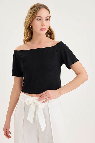 Vitrin Boat Neck Crop Blouse