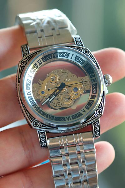 WATCHOFROYAL Peerless Silver Wristwatch