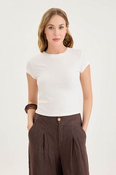 Vitrin Round Neck Short Sleeve Crop Blouse