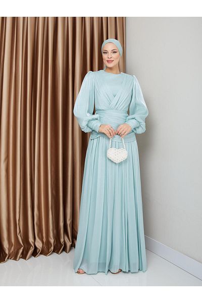 Olcay Hijab-Abendkleid aus Kristall-Chiffon mit Volant- und Falten-Detail, MINT 1230