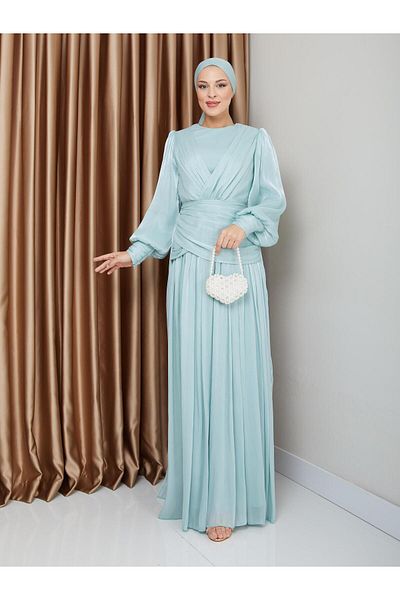 Olcay Hijab-Abendkleid aus Kristall-Chiffon mit Volant- und Falten-Detail, MINT 1230