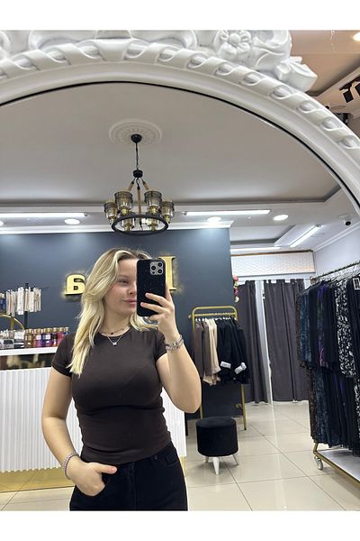 LİSAA BUTİK Μπλούζα με στρογγυλή λαιμόκοψη Daily Crop