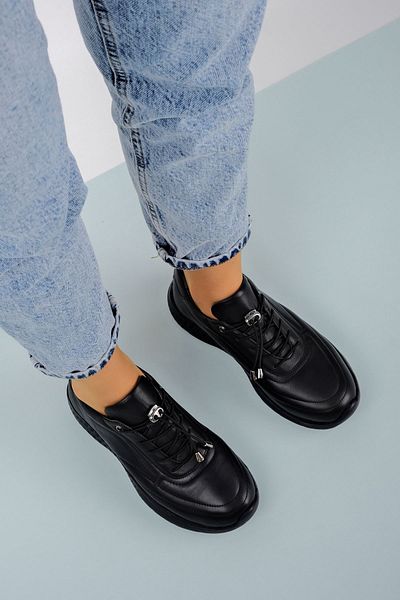 Lal Shoes & Bags حذاء رياضي نسائي جلد أسود وحقيقي