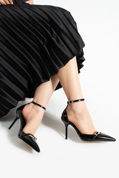 Güllü Shoes Pantofi stiletto negri strălucitori - piele vegană, toc subțire de 9 cm, încălțăminte șic și confortabilă pentru femei