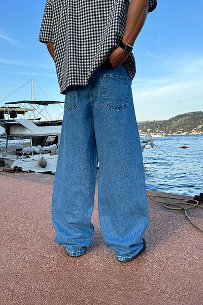 Flaw Wear Blue Baggy Jeans - Basic Design
