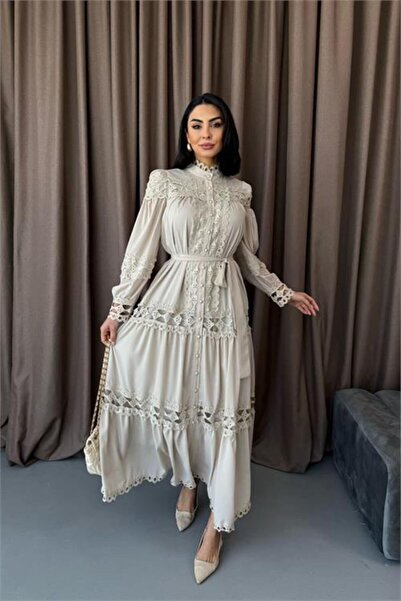 Dipmoda فستان نسائي طويل بتصميم مفصل من الدانتيل DPMS42110