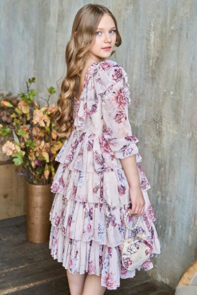 Riccotarz Kız Çocuk Üzeri Gül Desenli Yakası ve Eteği Kat Kat Fırfırlı Pliseli Pembe Elbise