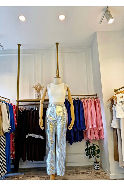 KÜBRA AKAY GÜMÜŞ YILAN DERİSİ DETAYLI PANTOLON