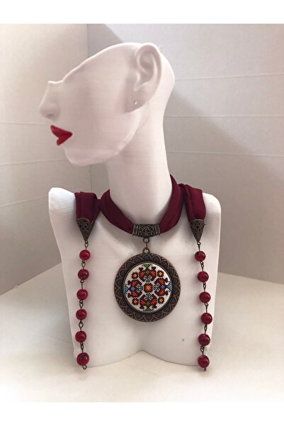 Tomars Kanaviçe Fular Kolye