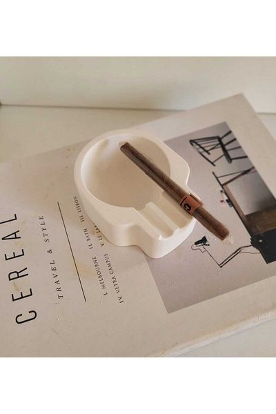 KARRA Concrete Irregular Shape Head Ashtray