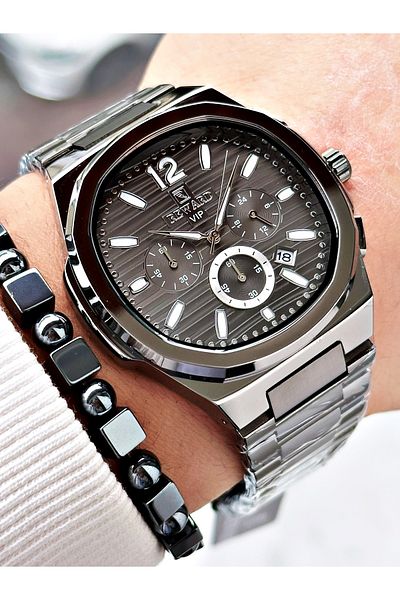 Reward Smoked Color Functions Active Square Model Men's Wristwatch + Bracelet
