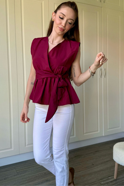 Dilay Gökoğlu Butik Kurdele Detaylı V Yaka Bluz