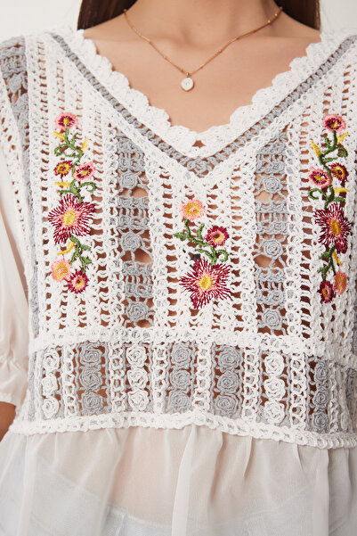 Lovelyİstanbul Κεντημένη Εποχιακή Πλεκτή Μπλούζα από Σιφόν ΛΕΥΚΗ LTP0014